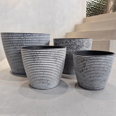 kaufen Outdoor-Baum-Plastikblumenkränze mit Drainage-Loch online manufacture