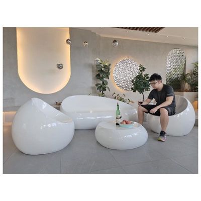 kaufen Weisse Farbe Glasfaser Tischstuhl-Sets 4 Stück Möbel Vollset Sofa-Stühle online manufacture