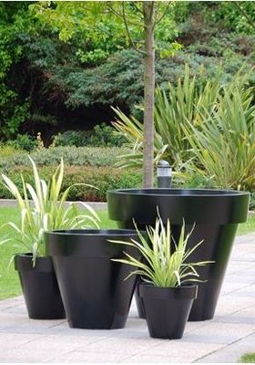 kaufen Große Harz-Blumen-Vase Glasfaser Außen Topf anpassbares Logo Größe Glasfaser Pflanzkasten online manufacture