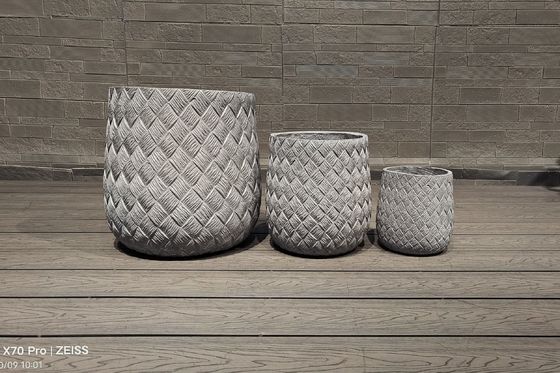 kaufen Handgeschnitzte Verstärkte Tonpflanzungsbohrungen für optimale Bewässerung und Pflanzengesundheit online manufacture