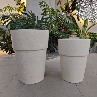 Kreimpositiv-Ton-Blütentopf mit glattem handgeschnitztem Design