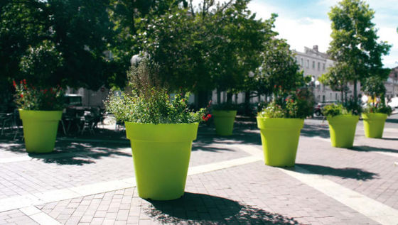 Einzigartige moderne Glasfaserblumenkränze mit glänzender Oberfläche für die Innenausstattung