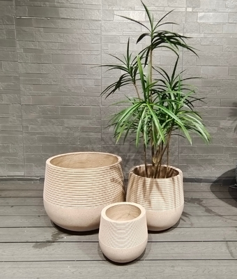 Warme natürliche Beige Dual - Textur Kontrast Runde Fiber Clay Planter Wohnkulturprojekt
